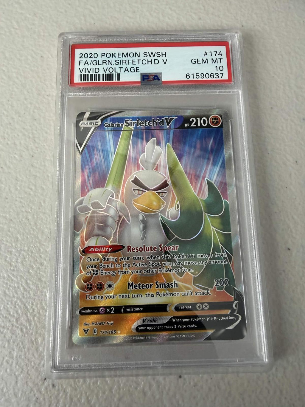 Galarian Sirfetch'd V 174/185 Vivid Voltage Pokemon PSA 10