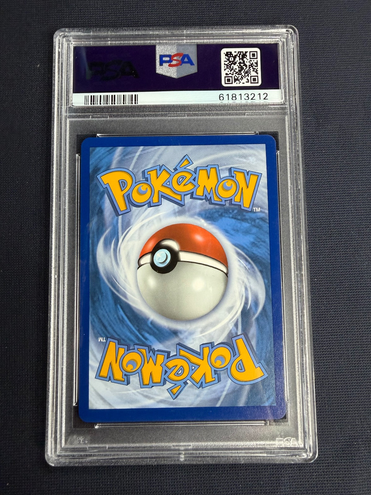 Celebi 009/185 Vivid Voltage Pokemon PSA 9